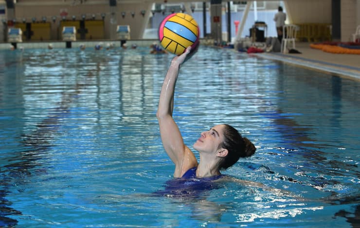 "ביום הולדת 39 המציאות דפקה לי ואמרה 'תתעוררי, זה לא צחוק'" (צילום: ריאן פרויס) שחקנית הכדורמים שונית סטרוגו