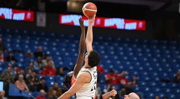 ג'אמפ בול בהיכל