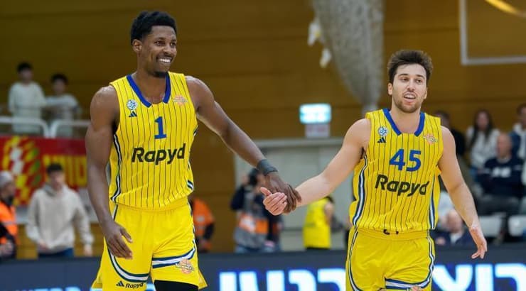 תמיר בלאט וג'יילן הורד חוגגים