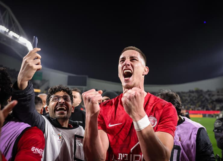 מכבי ת"א הפועל ת"א אנדריאן קרייב