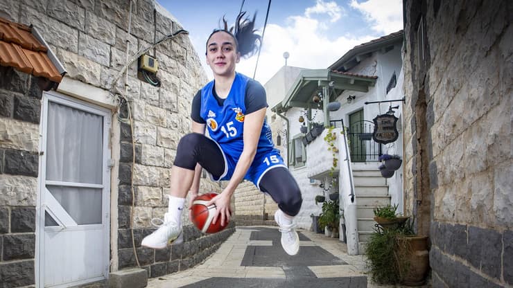 אליס חתוקאי