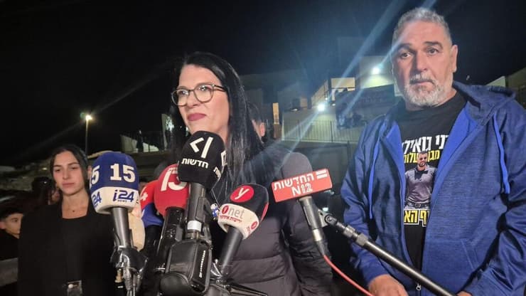 צילום: אילנה קוריאל טליק גוליאי בהצהרה במיתר