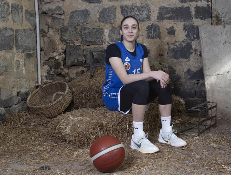 אליס חתוקאי