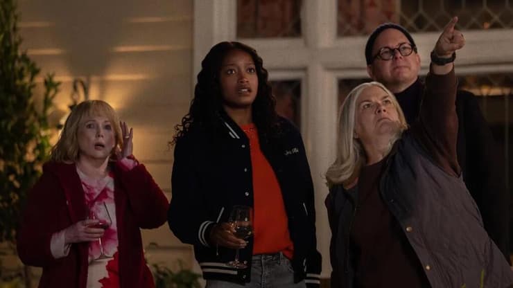 מתוך "שכנים מסוכנים" (צילום: באדיבות Peacock) מתוך "שכנים מסוכנים"