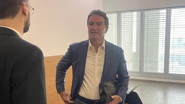 כהן בבית המשפט, הבוקר (צילום: רועי רובינשטיין) ראש המוסד לשעבר, יוסי כהן