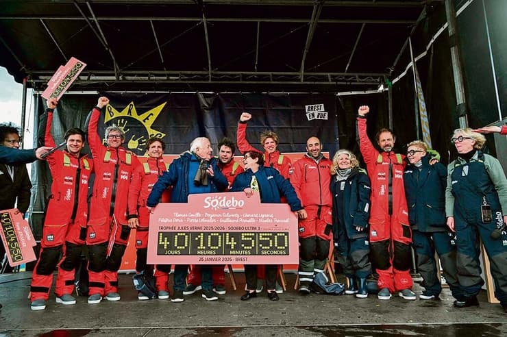 תומאס קוביל והצוות שלו