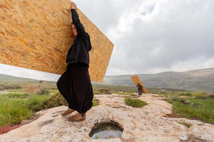 מתוך סדרת התצלומים