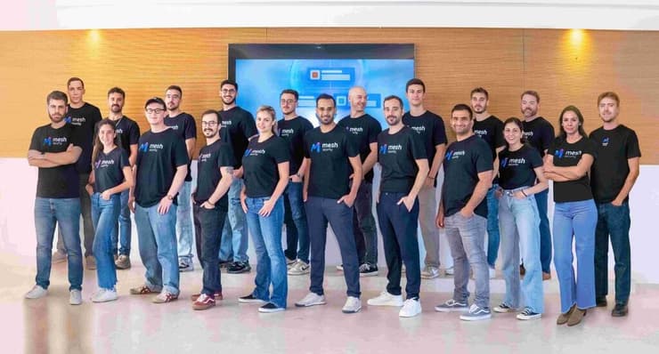 עובדי Mesh Security Team