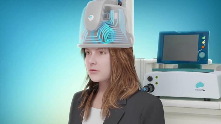 קסדה של בריינסווי. גירוי מוחי
לטיפול בחרדה ודיכאון (צילום: BrainsWay) קסדה של בריינסווי