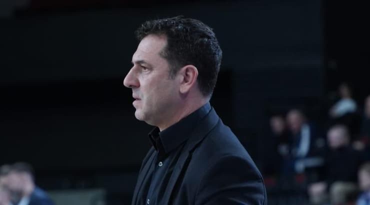 יונתן אלון, מאוכזב מהיכולת ההגנתית