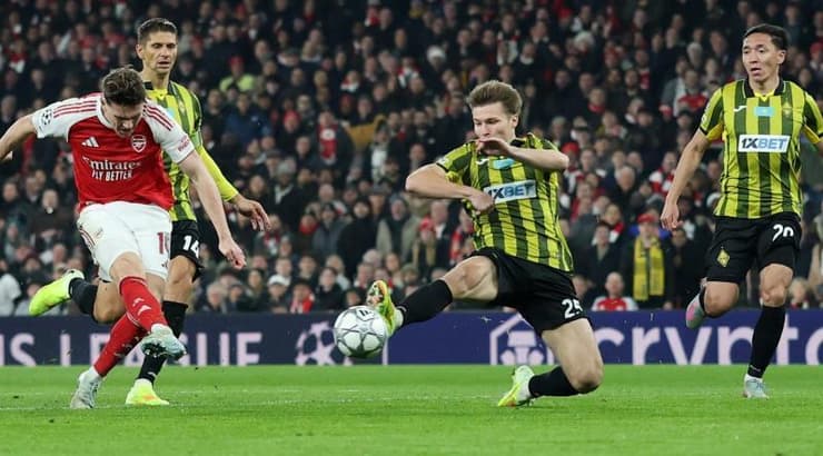 ויקטור יוקרש בועט