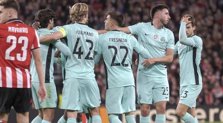 שחקני ספורטינג ליסבון חוגגים