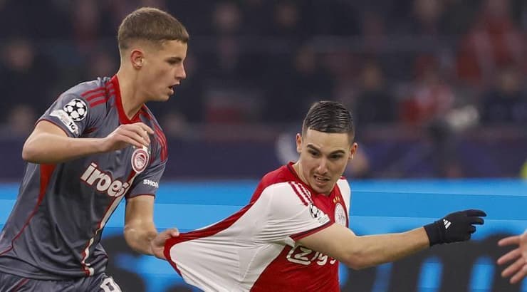 אוסקר גלוך בפעולה (רויטרס) אוסקר גלוך בפעולה