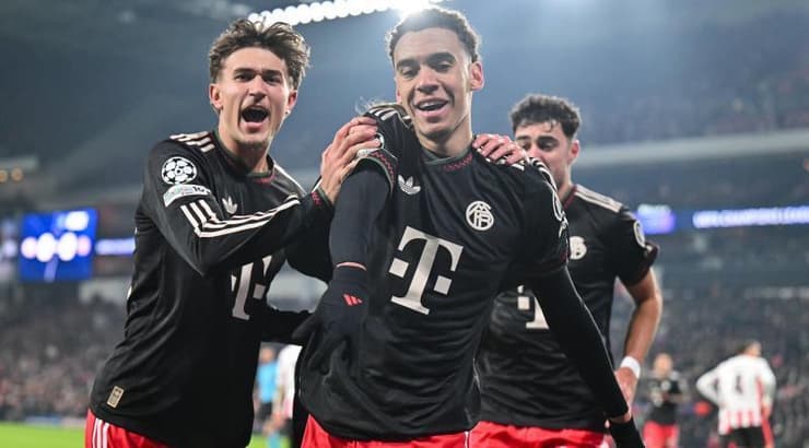 שחקני באיירן מינכן בטירוף