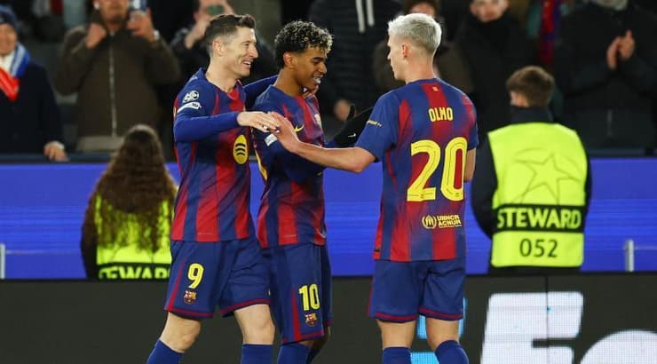 אולמו, לאמין ימאל ולבנדובסקי חוגגים