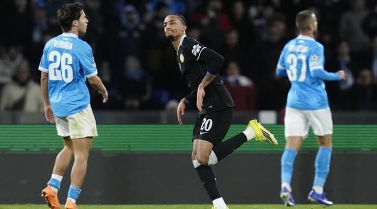 ז'ואאו פדרו חוגג