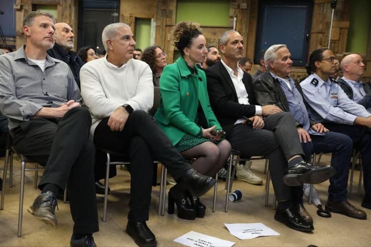 השרה סילמן בכנס בחדרה