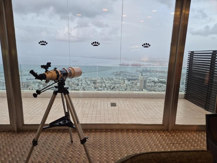 הנוף מהטרקלין העסקי