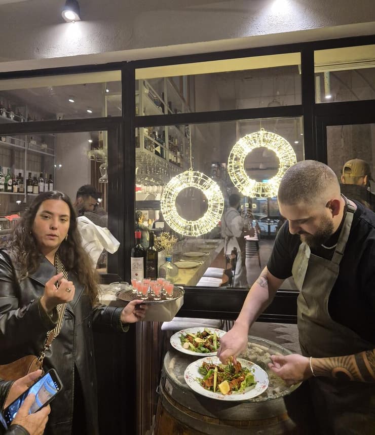 שלי מחוץ לראסיף 33