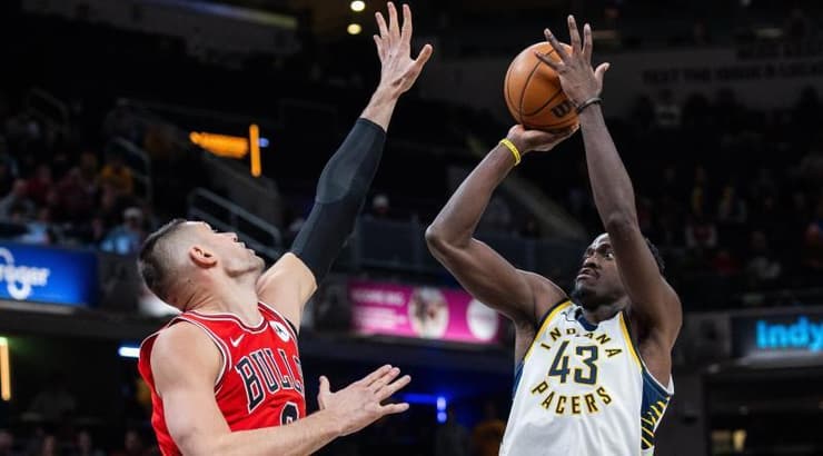 פסקל סיאקם מול ניקולה ווצ'ביץ' (רויטרס) פסקל סיאקם מול ניקולה ווצ'ביץ'