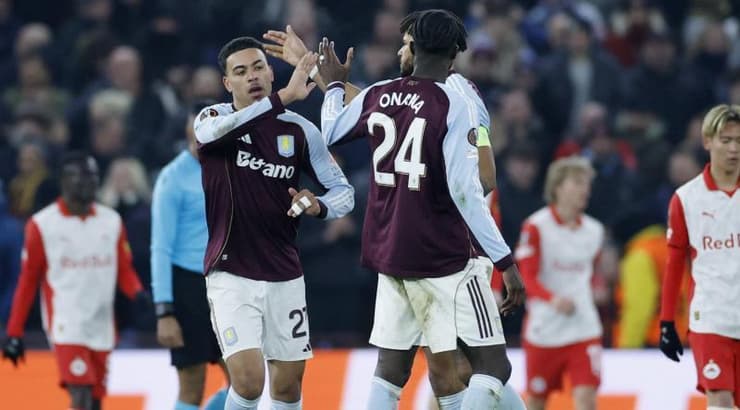 מורגן רוג'רס חוגג את השער המצמק