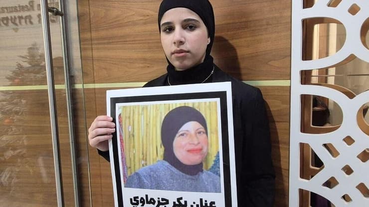 "מתגעגעת מאוד לאמא". סאלי ג'זמאוי (צילום: חסן שעלאן ) סאלי ג'זמאוי שאמא שלה נרצחה באירוע משפחות שכולות ערביות המודיעות על החרפת מאבקן בפשיעה בחברה הערבית