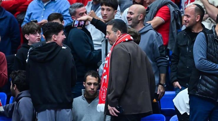 שוב גונב את ההצגה. ינאי