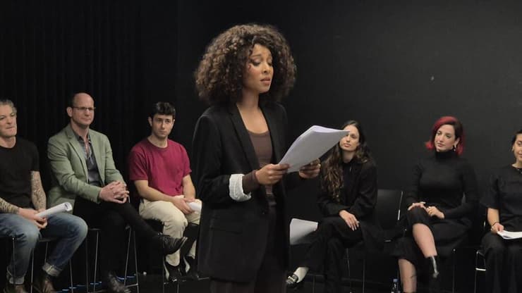 אסתר רדא בפרזנטציה למחזמר "אישה יפה"