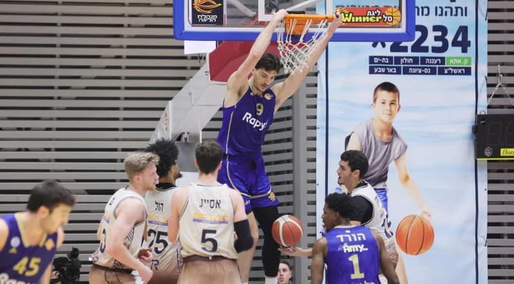 רומן סורקין מטביע