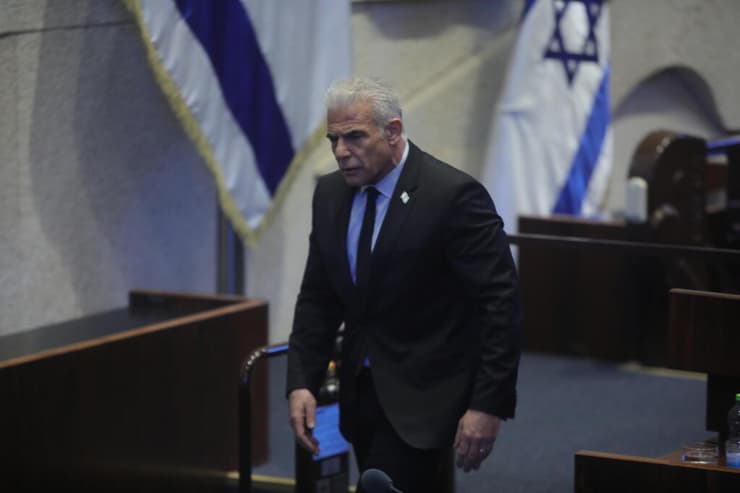 "את חילוקי הדעות אי אפשר להסתיר". לפיד (צילום: גיל יוחנן ) לפיד במליאה