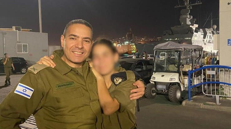 תא"ל דפרין ובתו אלה. "אי אפשר לערער על תרומתה" (צילום: מתוך X) אפי דפרין ובתו אלה