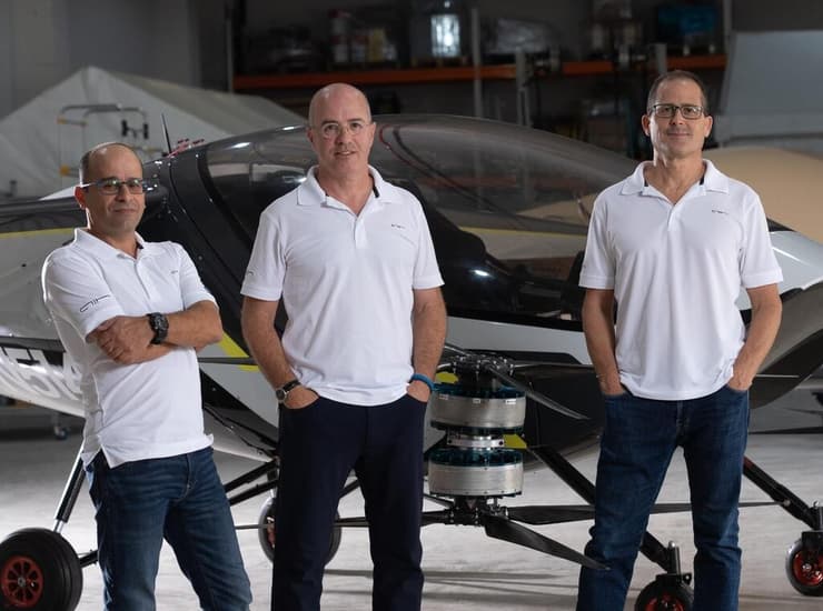 מייסדי Air. מימין: נתנאל גולדברג, רני פלאוט וחן רוזן (AIR) מייסדי Air. מימין נתנאל גולדברג, רני פלאוט וחן רוזן