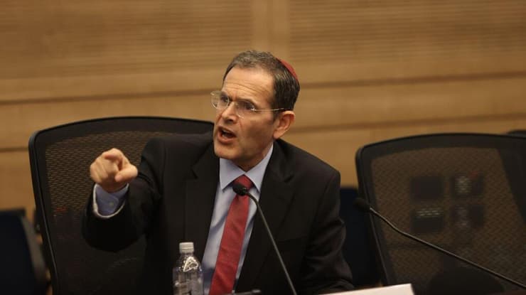 וועדת ביקורת המדינה - סערת הרוגלות