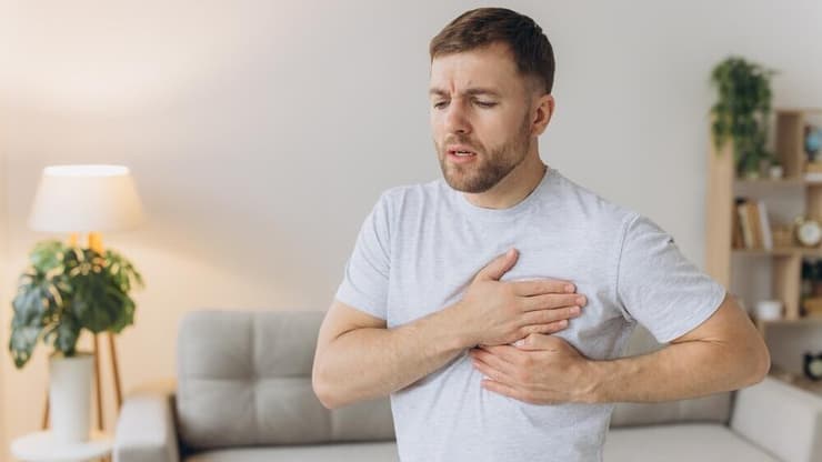 הסיכון לתמותה בגלל מחלות בלב ובכלי הדם עולה דרמטית. אילוסטרציה (צילום: Shutterstock) מחלות לב, התקף לב