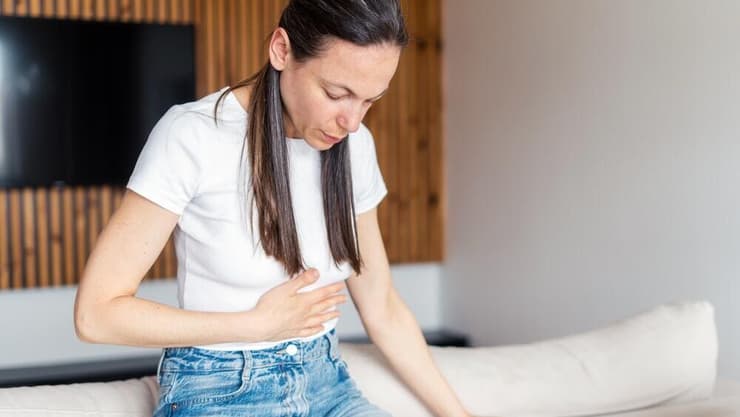 סרטן השחלה, כאבי מחזור, כאבי בטן