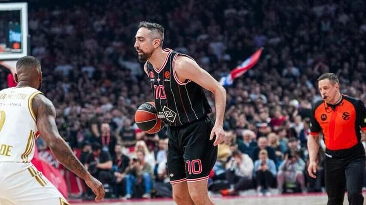 שחקן הפועל ת"א בר טימור