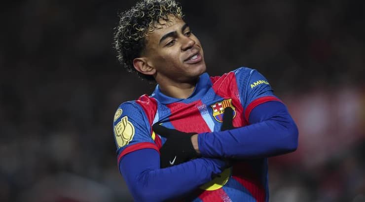 לאמין ימאל חוגג (IMAGO) לאמין ימאל חוגג