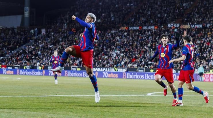 רונאלד אראוחו חוגג (IMAGO) רונאלד אראוחו חוגג