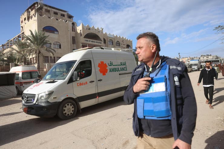 חאן יונס עזה פלסטינים לקראת יציאה לטיפול רפואי דרך מעבר רפיח