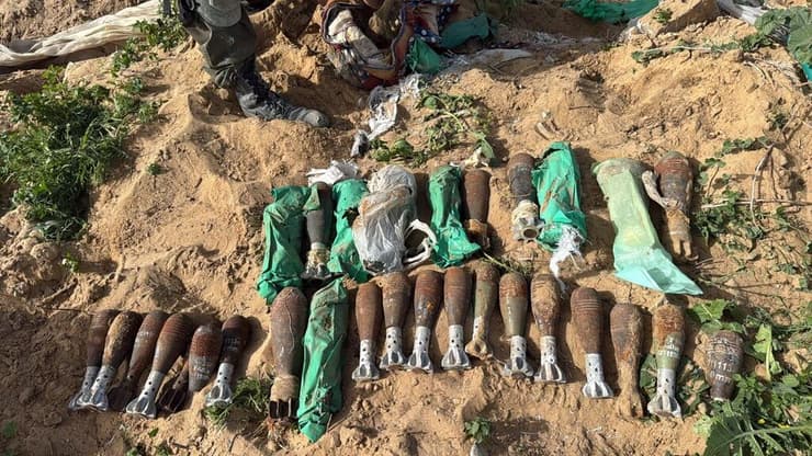 מהלך פעילות של כוחות חטיבה 7 לטיהור מרחב הקו הצהוב: אותרו כ-110 פצצות מרגמה שהוסתרו בשקי סיוע הומניטרי של אונר"א