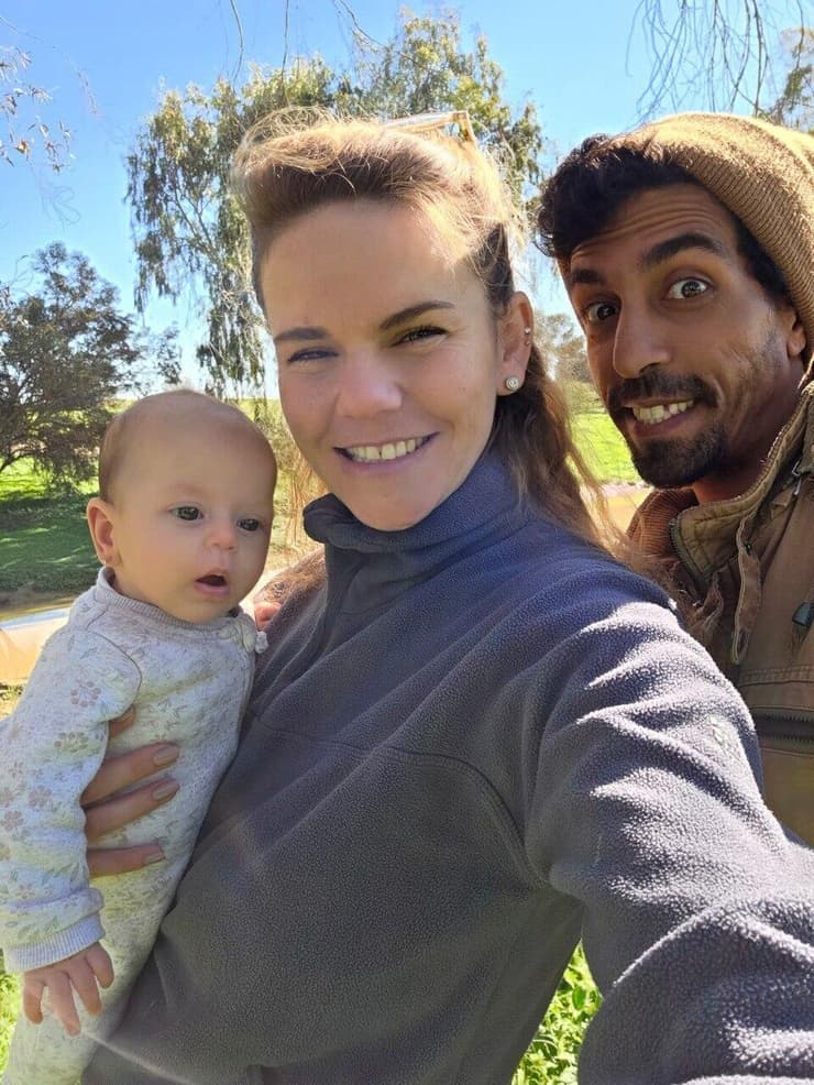 ליאורה בן צור עם אסיף ובעלה