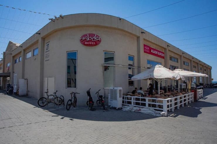 אגאדיר בנמל תל אביב