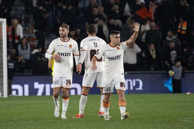 בית"ר ירושלים בני יהודה ויקטור סטינה מאור ביטון אדר רטנר