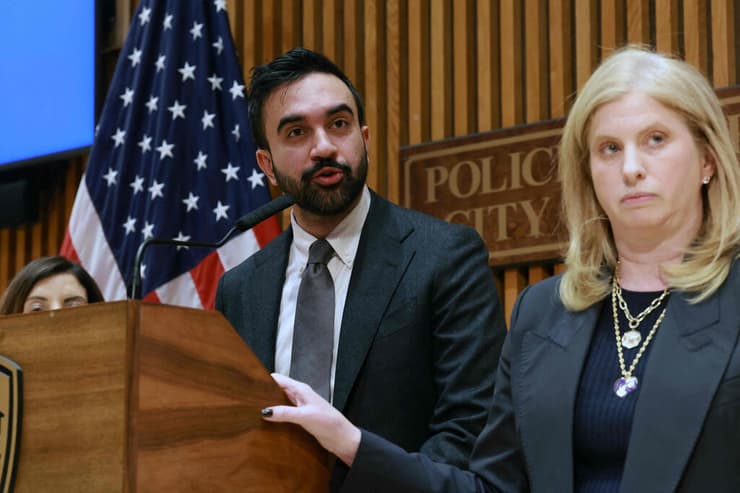 ג'סיקה טיש וממדאני, השבוע