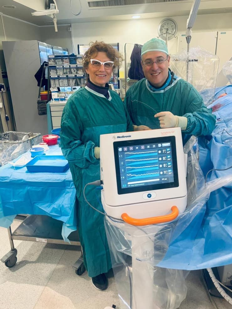 פרופ' דביר וד"ר סוחולצקי אחרי פרוצדורה