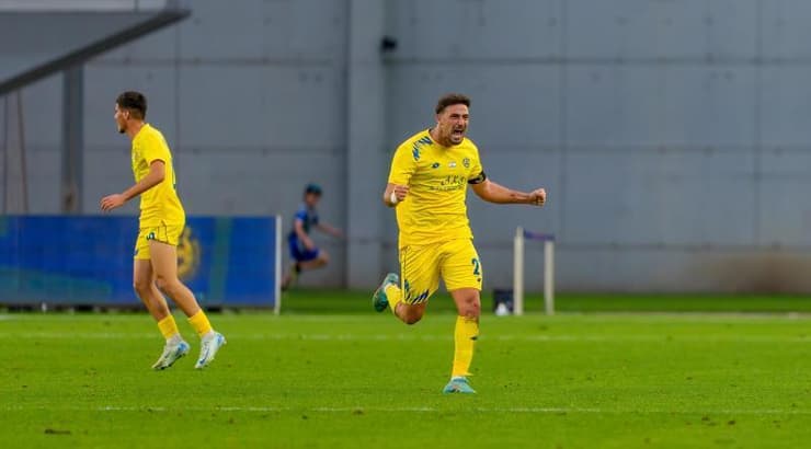 זיו לי בטירוף