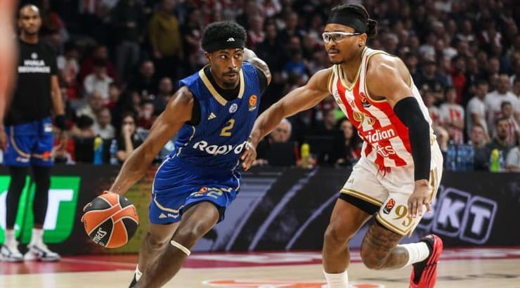 ג'ימי קלארק מכדרר