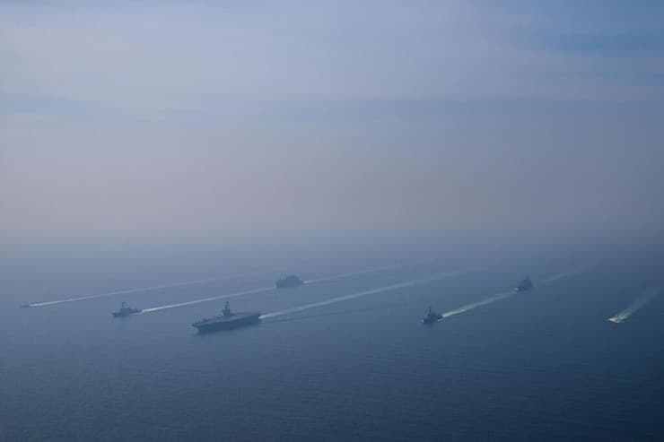 אברהם לינקולן נושאת המטוסים