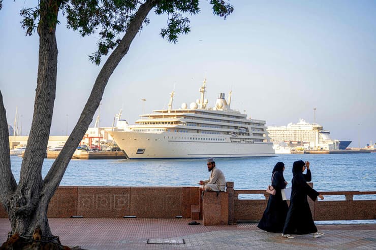 חיי היום היום במוסקט, בירת עומאן.