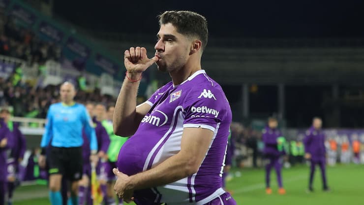 שחקן פיורנטינה מנור סולומון